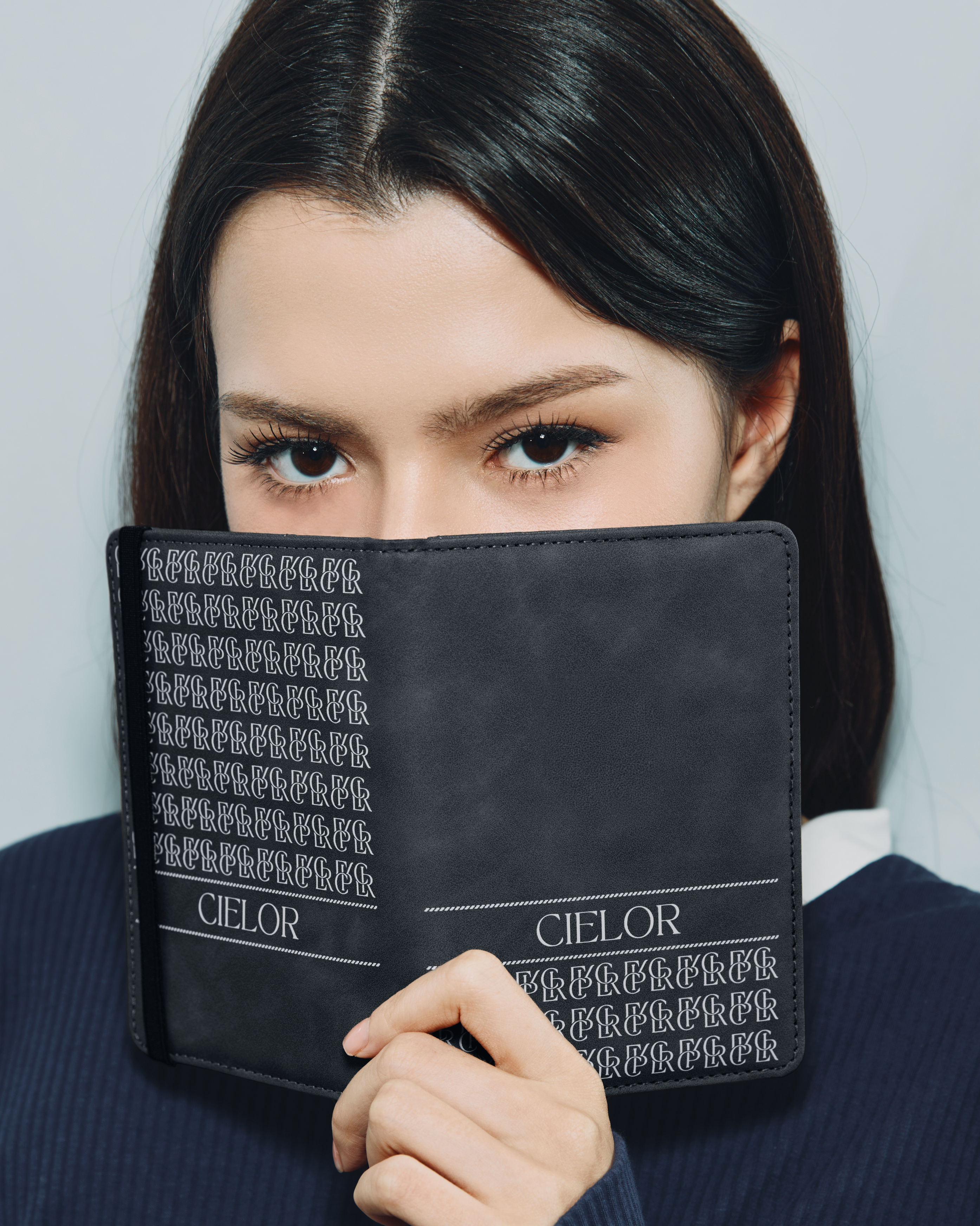 (Pre-Order) Basic Passport Holder (Black)
